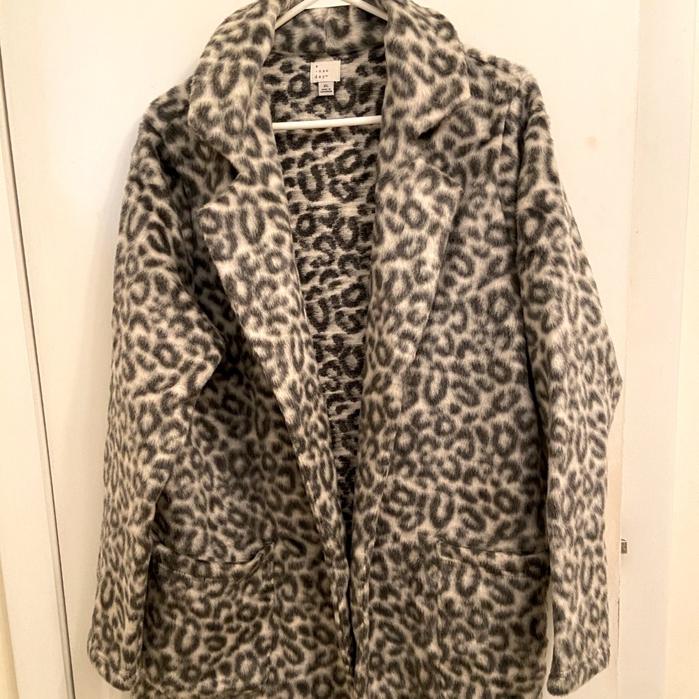 Mid-Length Grey Leopard Print Coat